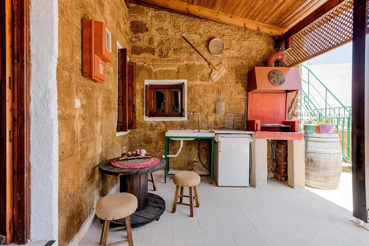 Hara'S Traditional Detached House In Malona Malona Village المظهر الخارجي الصورة