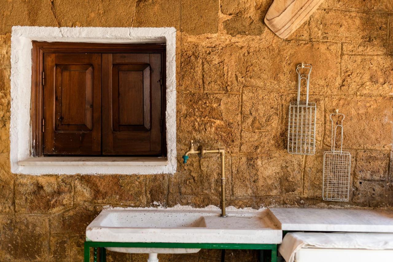 Hara'S Traditional Detached House In Malona Malona Village المظهر الخارجي الصورة